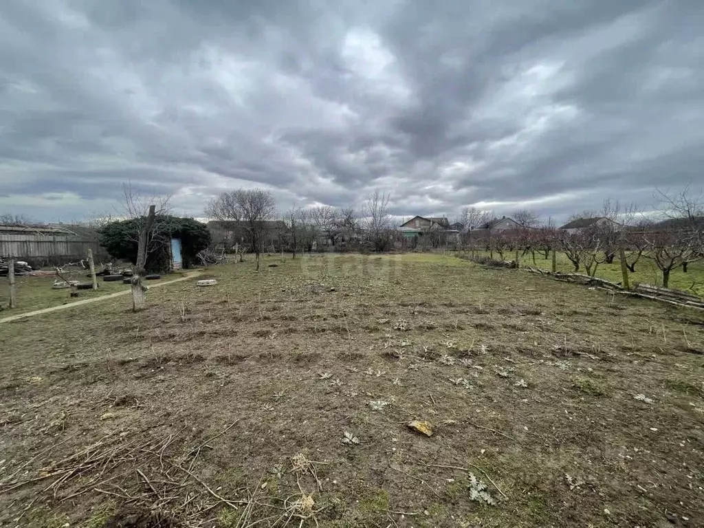 Участок в Крым, Симферопольский район, Родниковское с/пос, с. ... - Фото 1