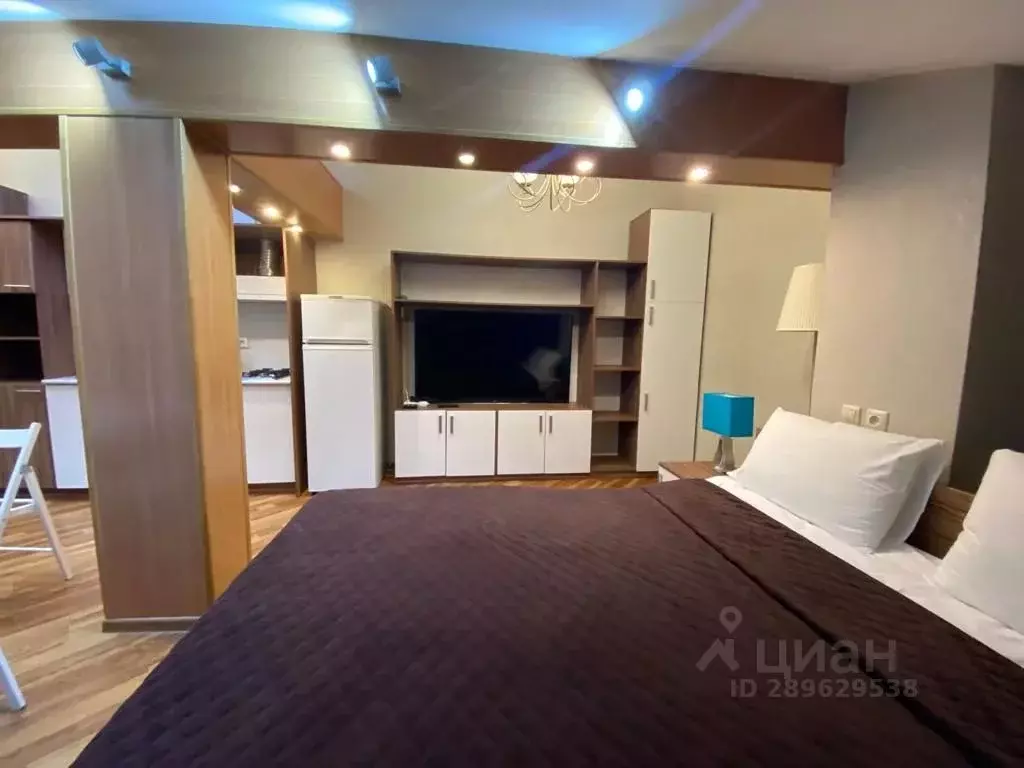 1-к кв. Дагестан, Каспийск ул. Ленина, 35 (30.0 м) - Фото 1