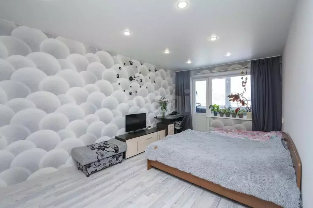 3-к кв. Пермский край, Пермь ш. Космонавтов, 82 (62.0 м) - Фото 1