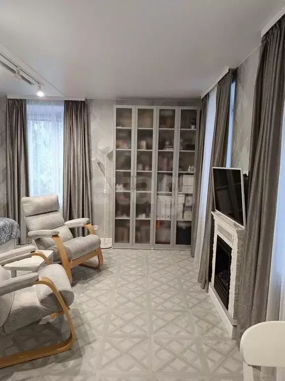 1-к кв. Нижегородская область, Нижний Новгород ул. Ладыжникова, 12 ... - Фото 2