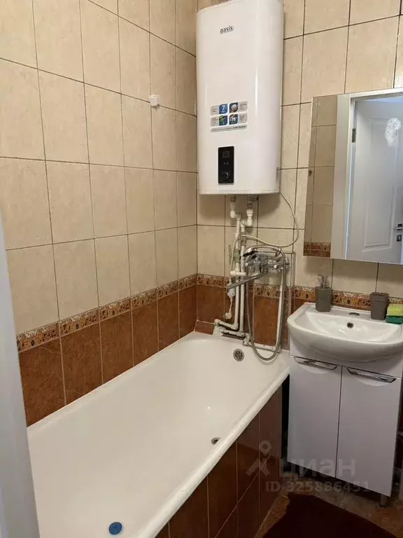 3-к кв. Крым, Симферополь ул. Крымских Партизан, 21 (60.0 м) - Фото 2