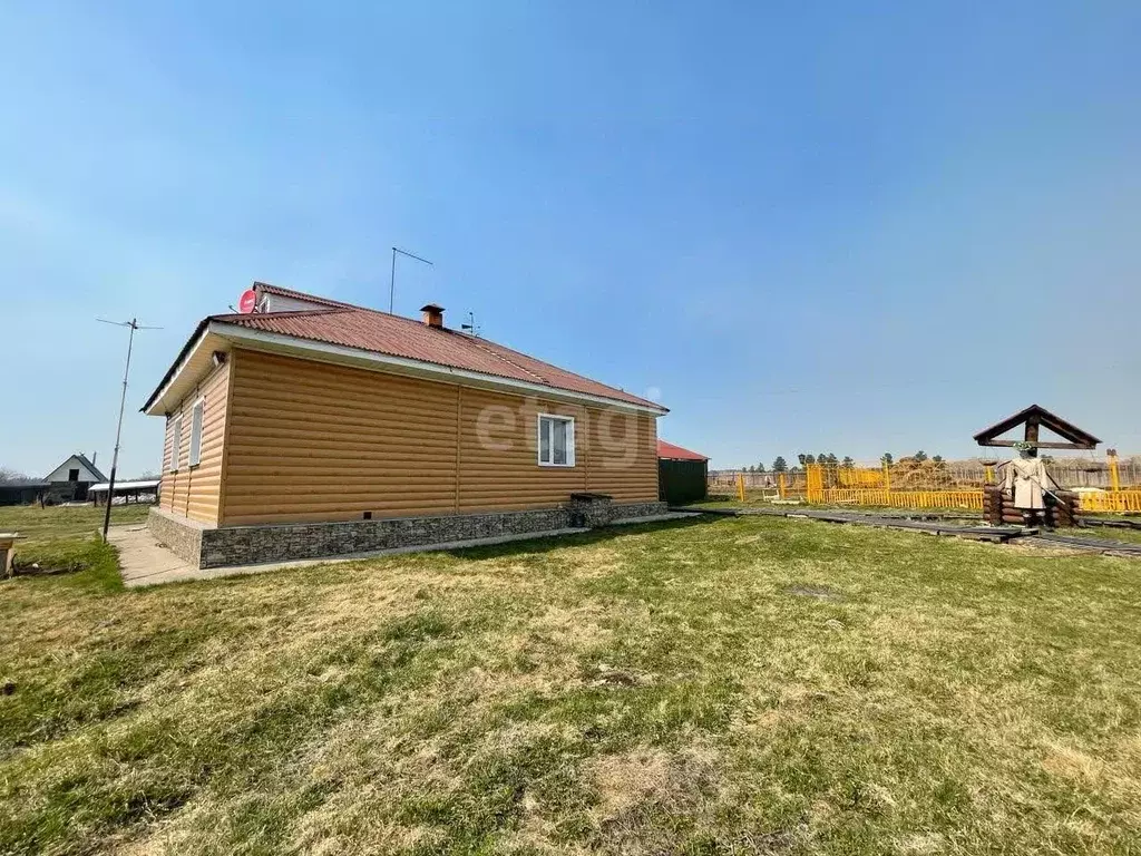 Дом в Новосибирская область, Колыванский район, д. Усть-Тоя ул. ... - Фото 0