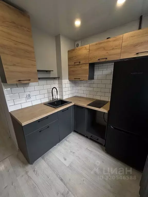 1-к кв. Свердловская область, Екатеринбург ул. Викулова, 35/4 (27.3 м) - Фото 0