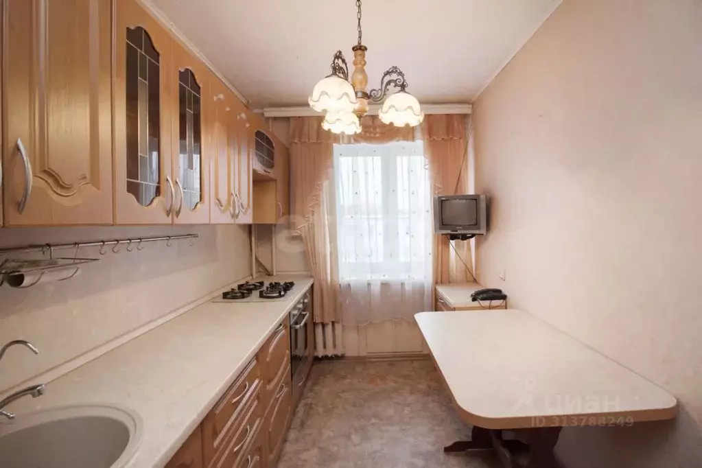 3-к кв. Калужская область, Калуга ул. Никитина, 32 (66.1 м) - Фото 0