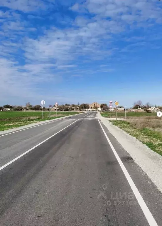 Дом в Крым, Красногвардейский район, с. Ленинское ул. Школьная (24 м) - Фото 2