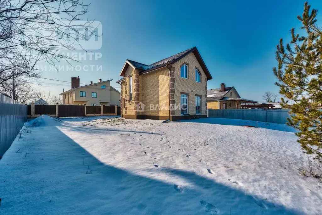 Дом в Воронежская область, Новоусманский район, пос. Отрадное ул. ... - Фото 1