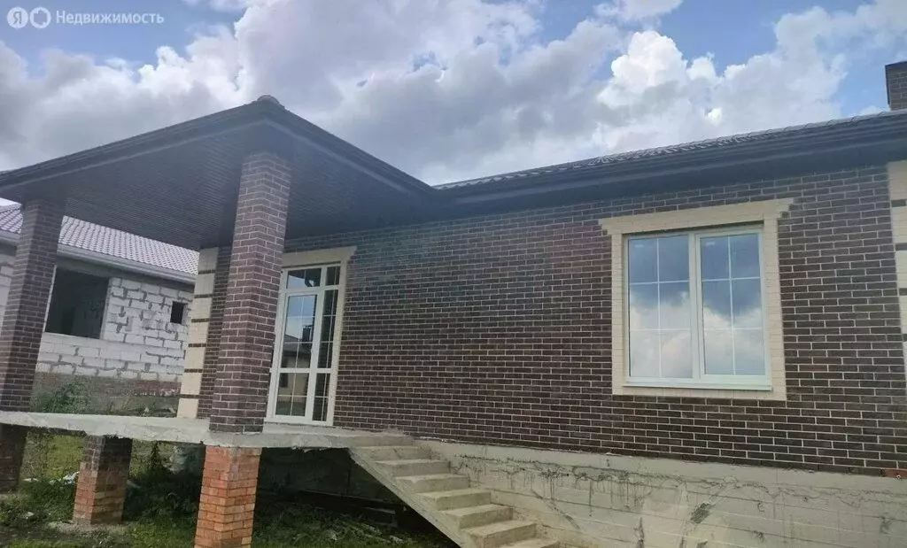 Дом в Российский, Космическая улица (130 м) - Фото 2