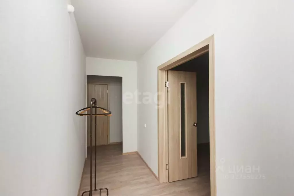 3-к кв. Челябинская область, Челябинск ул. Дмитрия Неаполитанова, 16 ... - Фото 2