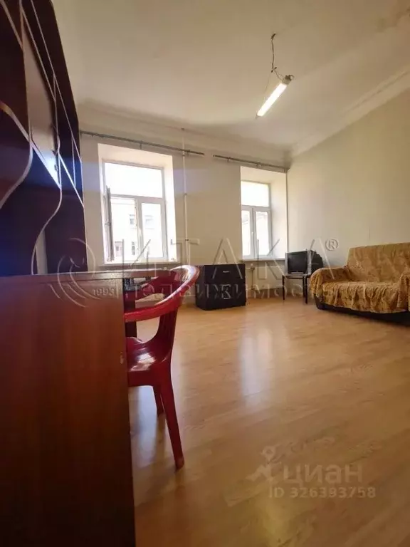 4-к кв. Санкт-Петербург 8-я Васильевского острова линия, 43 (104.0 м) - Фото 1