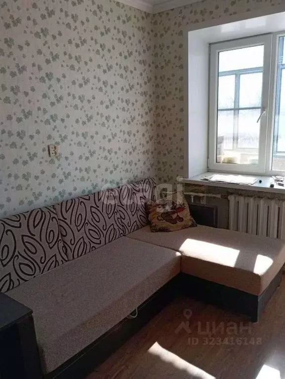 2-к кв. Липецкая область, Лебедянь Школьная ул., 1 (45.9 м) - Фото 1