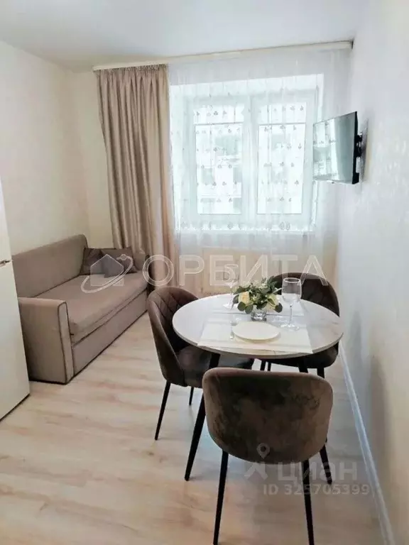 2-к кв. Тюменская область, Тюмень Мелиораторов мкр, ул. Голышева, 10А ... - Фото 1