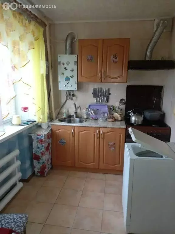 2-комнатная квартира: Семикаракорск, Придонская улица, 20 (42 м) - Фото 0