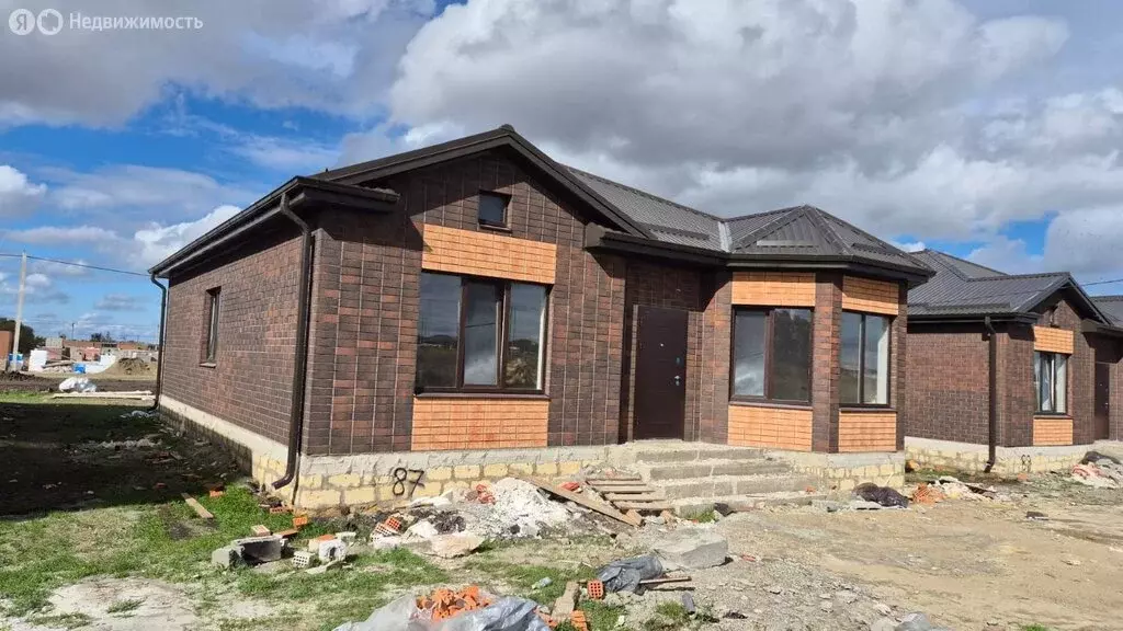 Дом в Михайловск, улица Андрея Кондратьева (130 м) - Фото 1