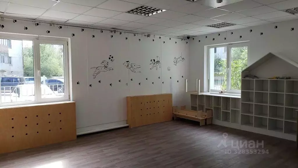 Помещение свободного назначения в Саха (Якутия), Якутск ул. Пояркова, ... - Фото 1