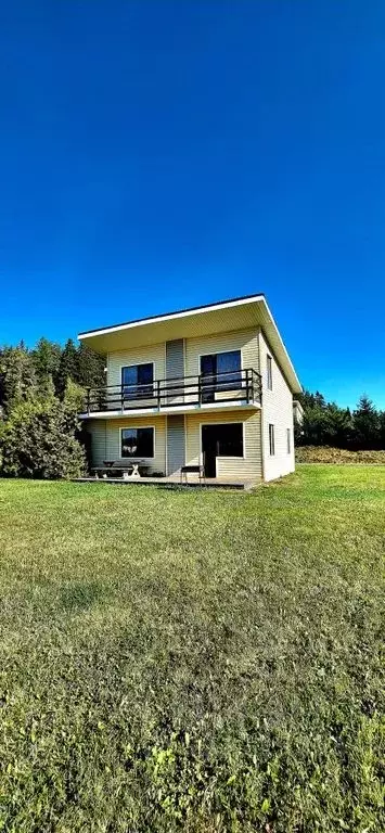 Дом в Карелия, Лахденпохский муниципальный округ, пос. Куркиеки ул. ... - Фото 1