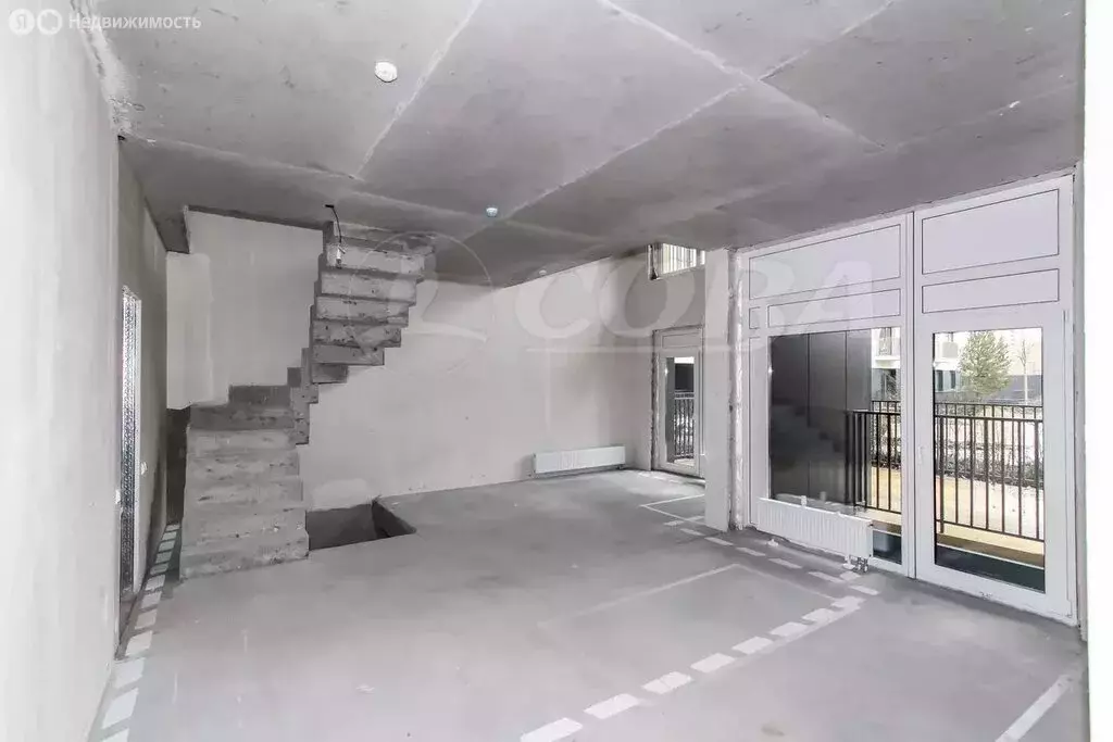 3-комнатная квартира: Тюмень, улица Газовиков, 40 (160 м) - Фото 1