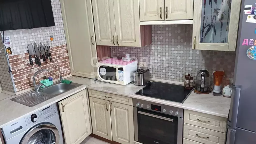 3-к кв. Ханты-Мансийский АО, Когалым ул. Мира, 22А (62.0 м) - Фото 1
