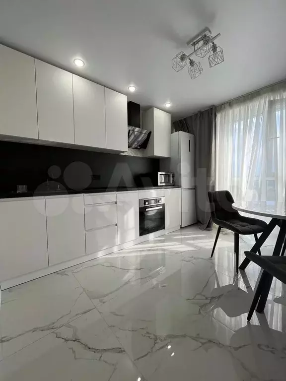 1-к. квартира, 40 м, 11/20 эт. - Фото 0