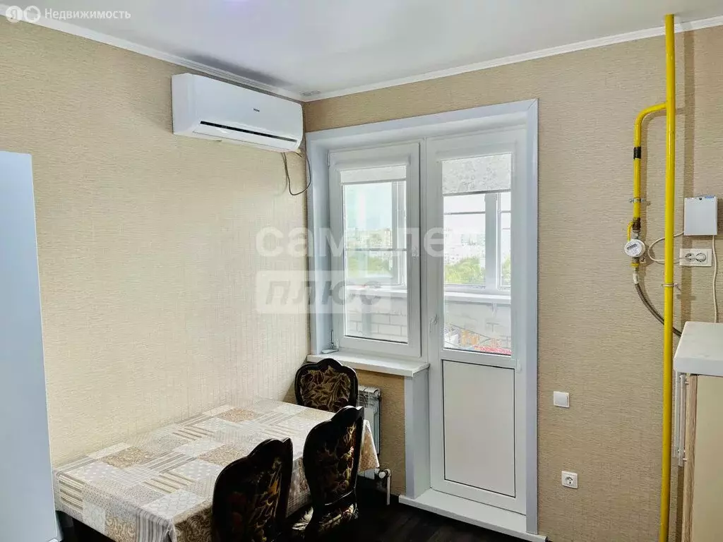 2-комнатная квартира: Астрахань, улица Генерала Епишева, 65 (59.1 м) - Фото 1