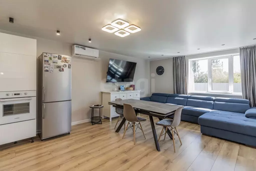 Дом в Тюменская область, Тюмень Казарово мкр, ул. Тимофея Несговорова ... - Фото 1