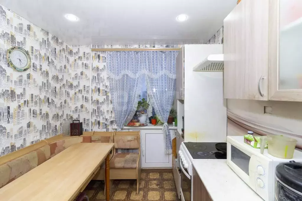 3-к кв. Тюменская область, Тюмень ул. Мельникайте, 120 (60.2 м) - Фото 1