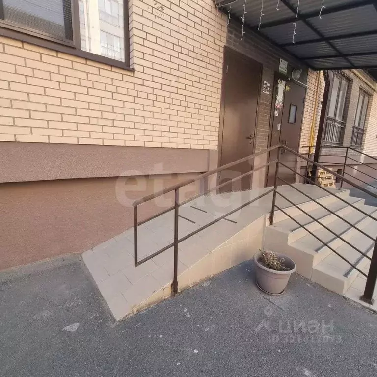 2-к кв. Северная Осетия, Владикавказ ул. Хадарцева, 29Бк4 (68.2 м) - Фото 2