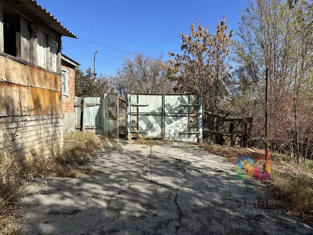 Дом в Калмыкия, Элиста ул. Имени С. Стальского, 68 (68 м) - Фото 0