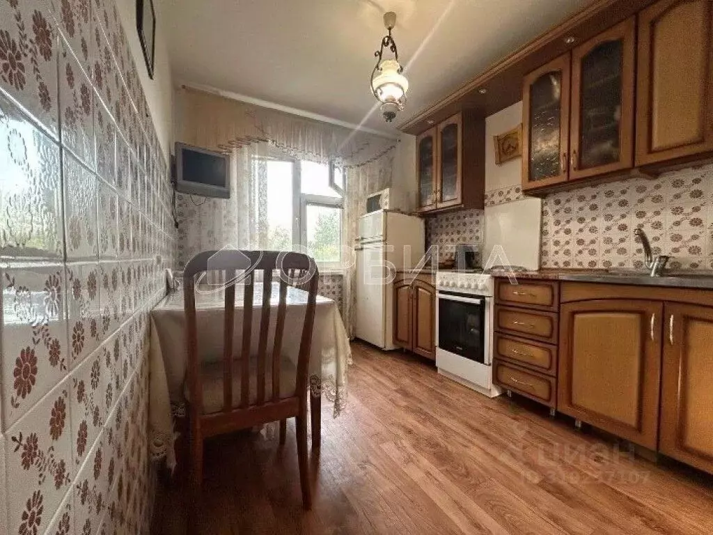 3-к кв. Тюменская область, Тюмень Ткацкий проезд, 5 (64.4 м) - Фото 0