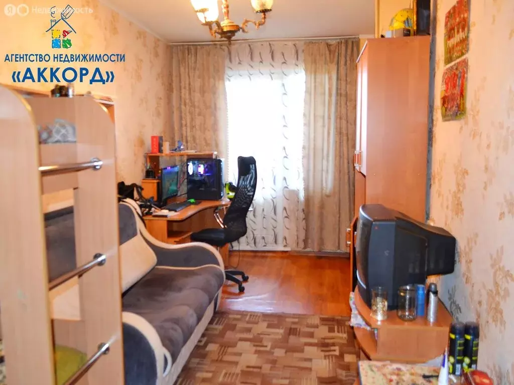 3-комнатная квартира: Новоалтайск, 7-й микрорайон, 22 (58.8 м) - Фото 0