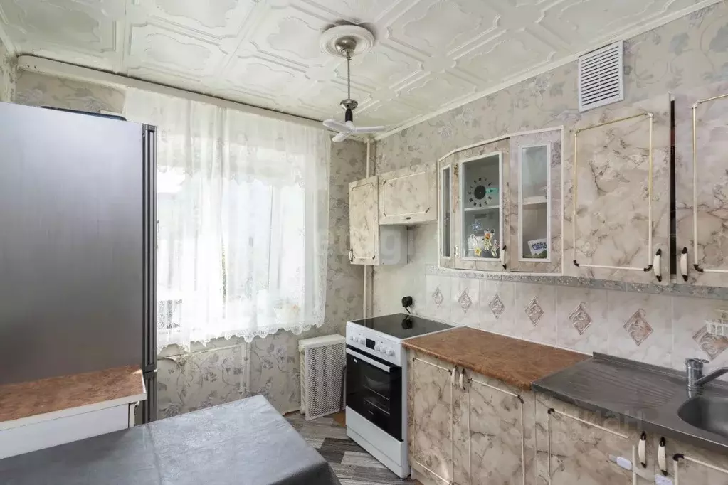 1-к кв. Тюменская область, Тюмень проезд Стахановцев, 2 (31.0 м) - Фото 1