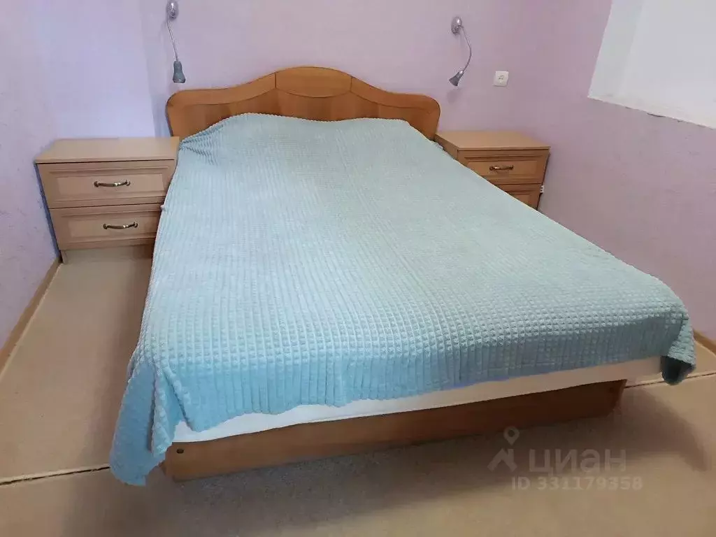 Дом в Крым, Алушта ул. Саранчева, 16 (50 м) - Фото 1