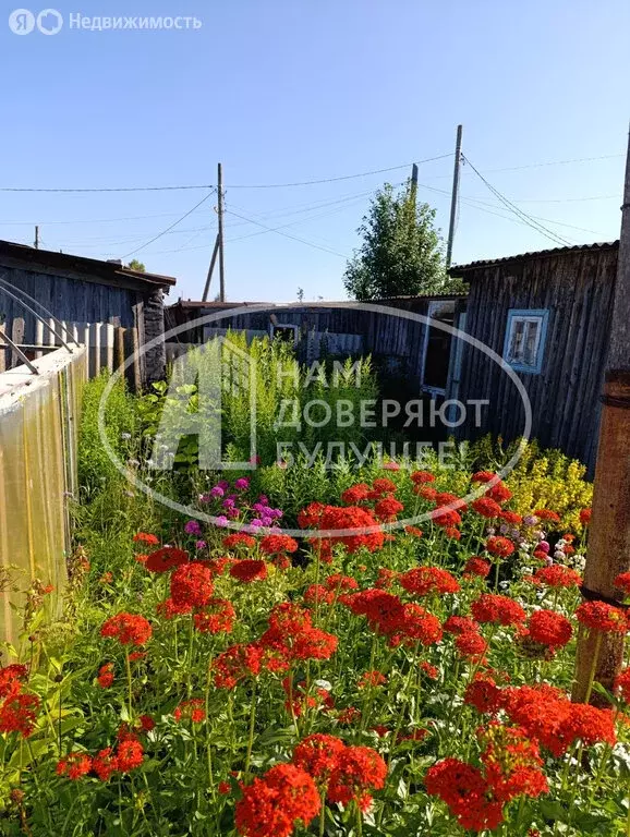 Дом в Пермский край, Лысьвенский муниципальный округ, посёлок ... - Фото 1