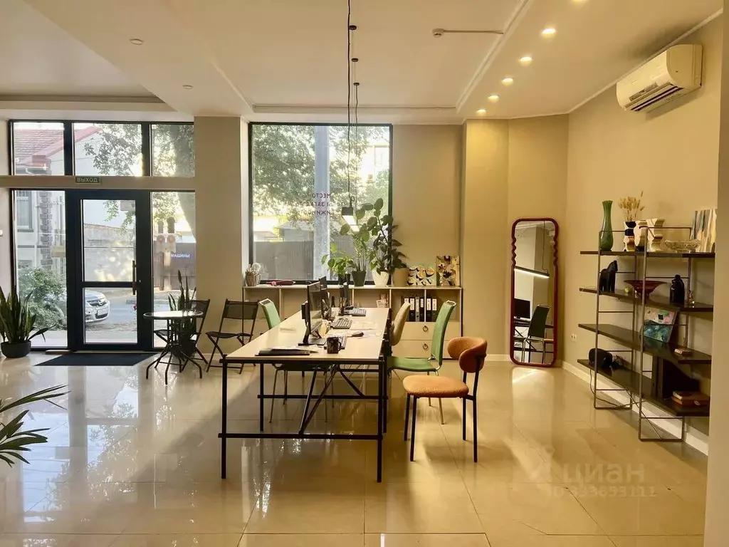 Офис в Севастополь ул. Новороссийская, 38 (86 м) - Фото 1