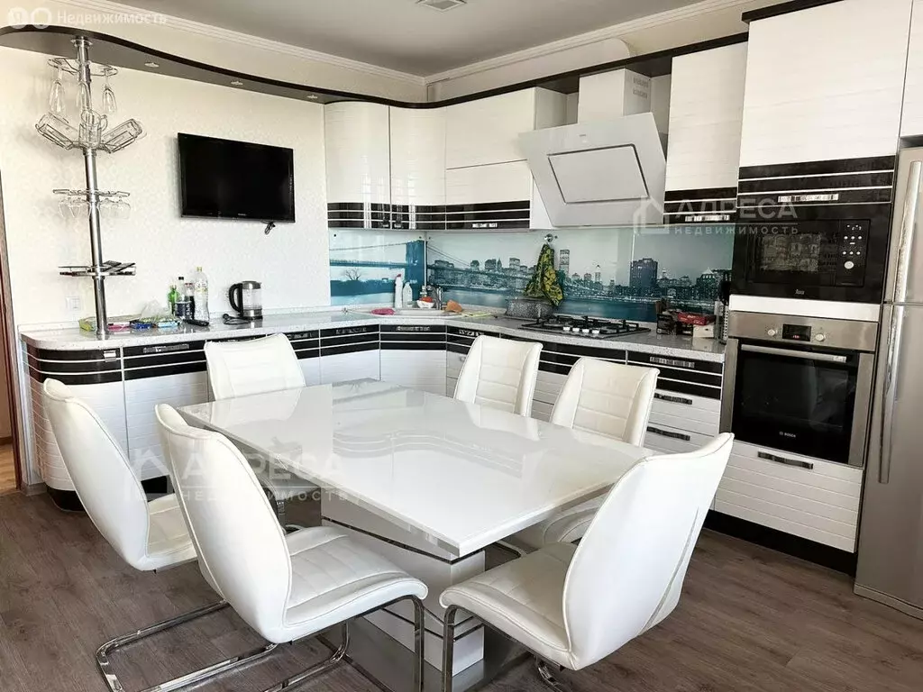 2-комнатная квартира: Азов, Петровская площадь, 5/30 (88 м) - Фото 1