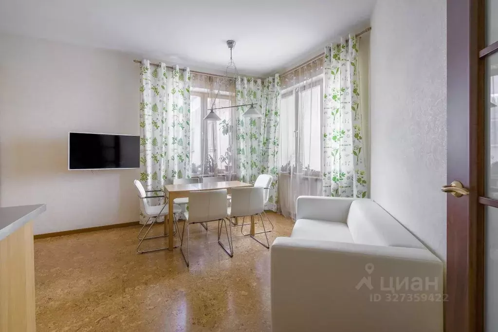 3-к кв. Санкт-Петербург 10-я Васильевского острова линия, 17к2 (129.0 ... - Фото 0