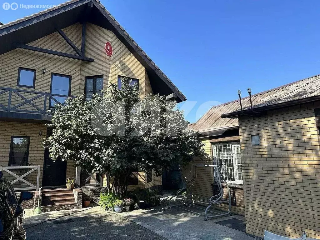 Дом в Ростов-на-Дону, Астрономическая улица, 30 (240 м) - Фото 1