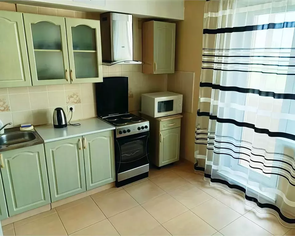 3-к кв. Челябинская область, Челябинск ул. 50-летия ВЛКСМ, 18Б (86.0 ... - Фото 1