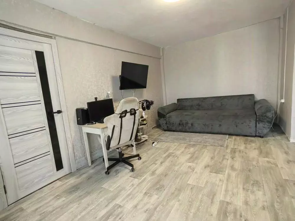 2-к кв. Иркутская область, Иркутск Байкальская ул., 180 (46.0 м) - Фото 1