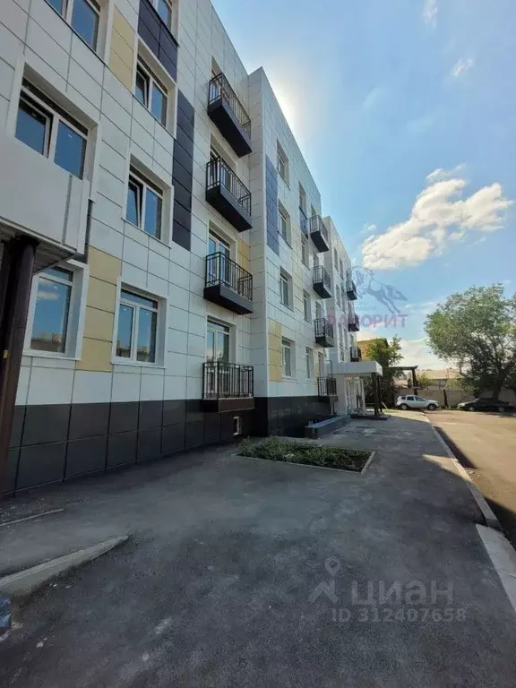 3-к кв. Оренбургская область, Оренбург Красный городок мкр, пер. ... - Фото 0