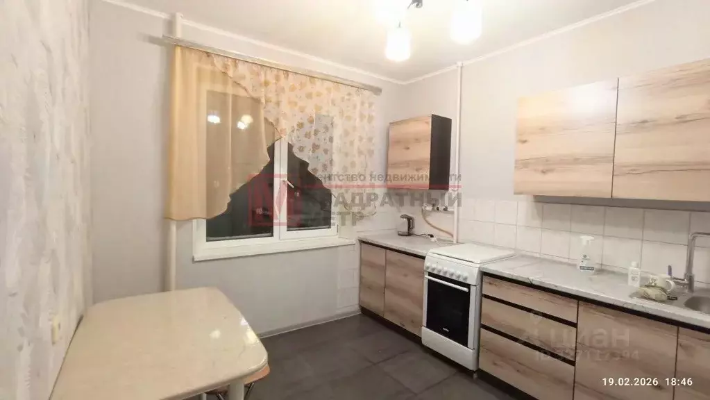 3-к кв. Белгородская область, Старый Оскол Рудничный мкр, 10 (64.0 м) - Фото 1