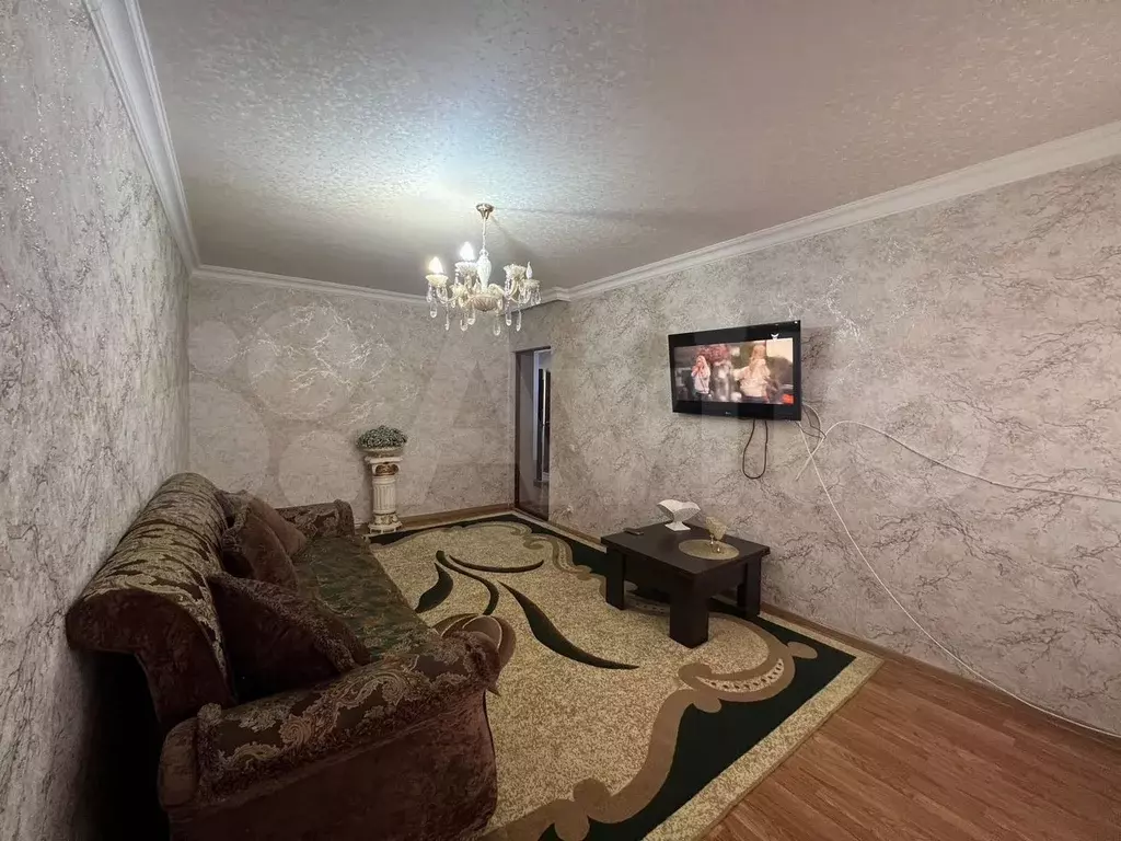 3-к. квартира, 65 м, 5/5 эт. - Фото 0