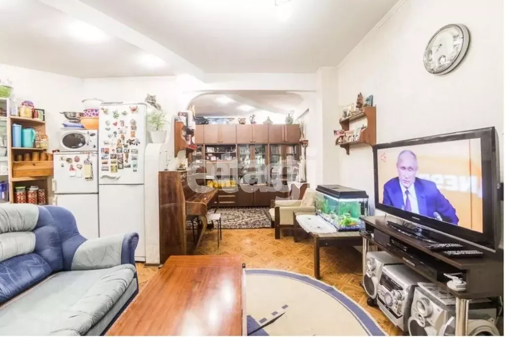 3-к кв. Красноярский край, Красноярск ул. Мичурина, 8 (70.0 м) - Фото 2