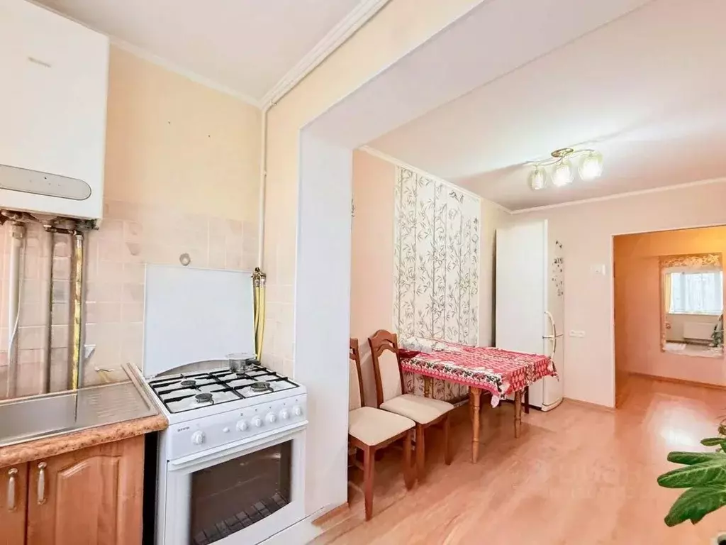 2-к кв. Крым, Алушта ул. Октябрьская, 38 (56.1 м) - Фото 2