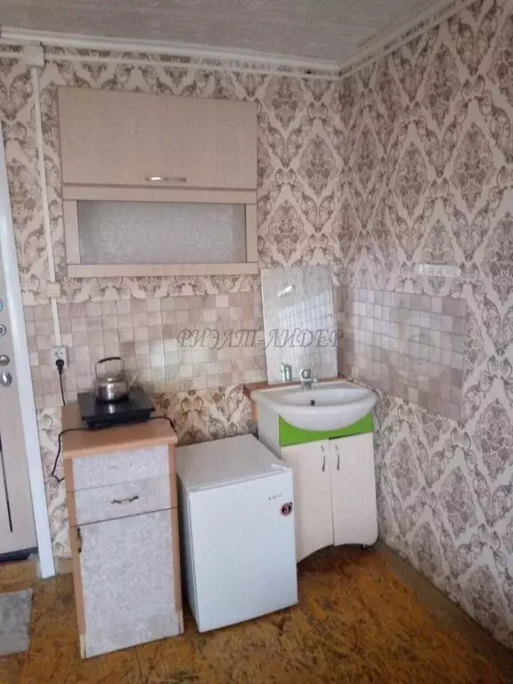 Комната 14 м в 1-к., 2/5 эт. - Фото 0