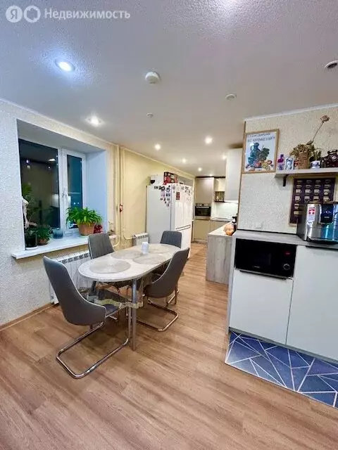 4-комнатная квартира: Мурманск, проезд Связи, 22 (88 м) - Фото 1