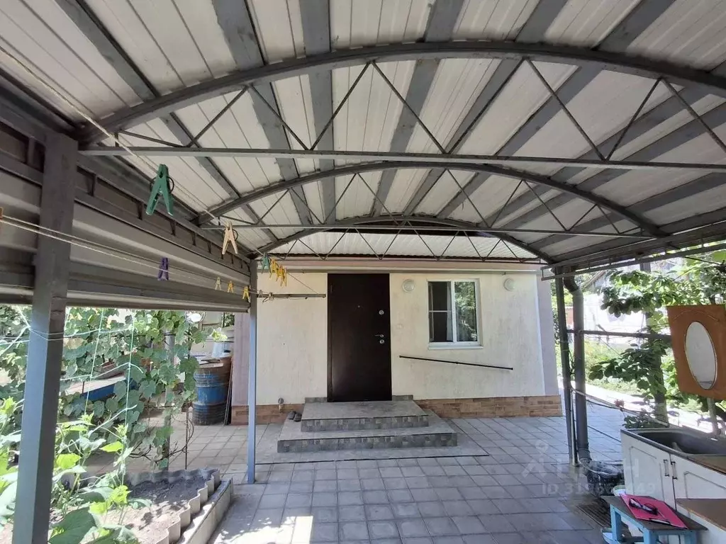 Дом в Краснодарский край, Абинск Ипподромная ул. (73 м) - Фото 1