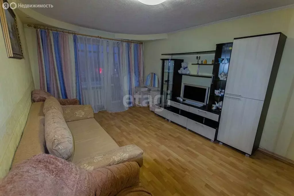 3-комнатная квартира: Ухта, проспект Ленина, 20/11 (61.5 м) - Фото 1