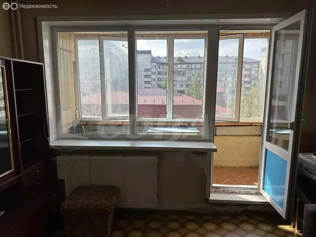 Квартира-студия: Тюмень, улица 30 лет Победы, 79 (16.9 м) - Фото 1