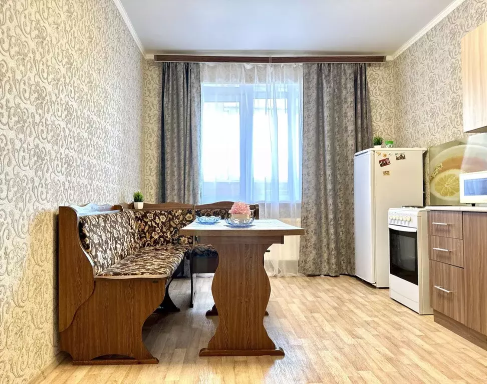 1-к кв. Тюменская область, Тобольск 10-й мкр, 65А (44.0 м) - Фото 1