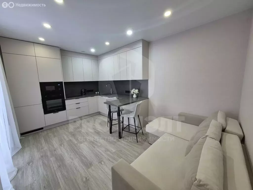 1-комнатная квартира: Калининград, Арсенальная улица, 31к4 (45 м) - Фото 1